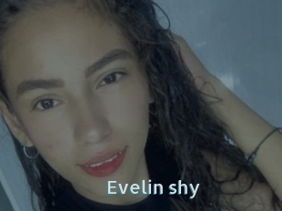 Evelin_shy
