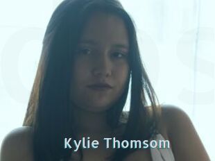 Kylie_Thomsom