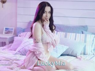 LuckyMia