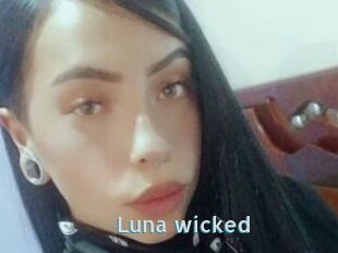 Luna_wicked