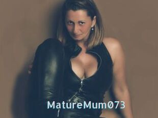 MatureMum073