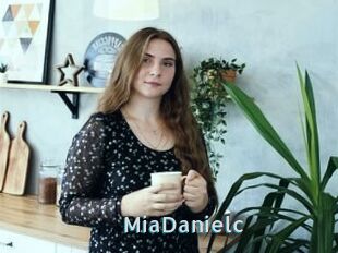 MiaDanielc