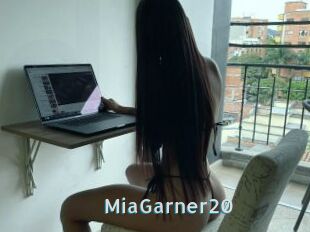 MiaGarner20