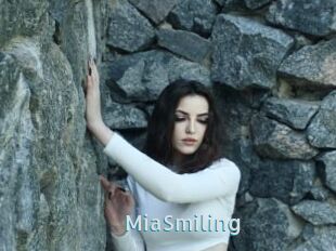MiaSmiling