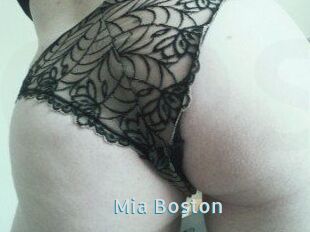Mia_Boston