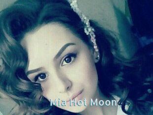 Mia_Hot_Moon