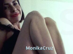 Monika_Cruz