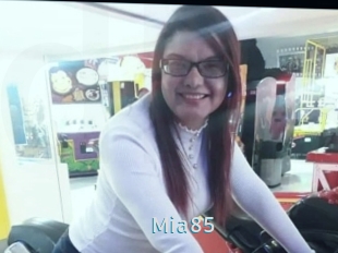 Mia85