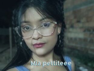 Mia_pettiteee