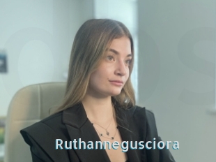 Ruthannegusciora