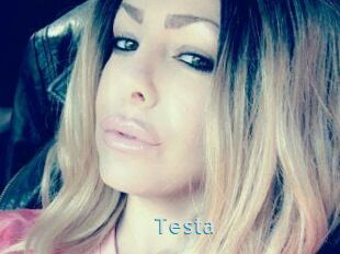 Testa