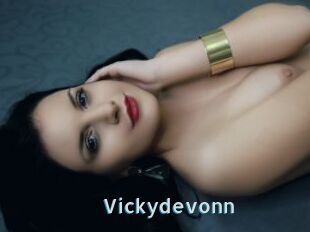 Vickydevonn